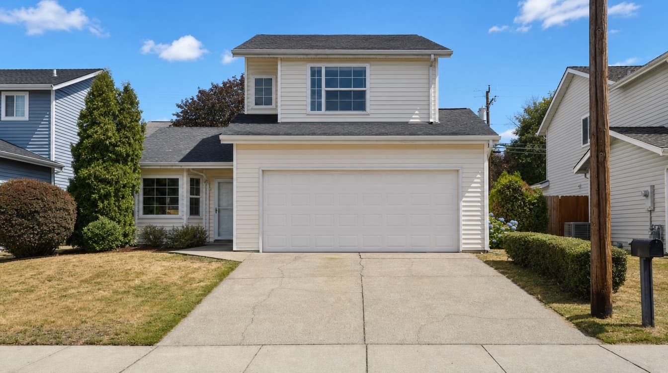 Residential neighborhood in Everett, WA — service area for Northwest Garage Doors