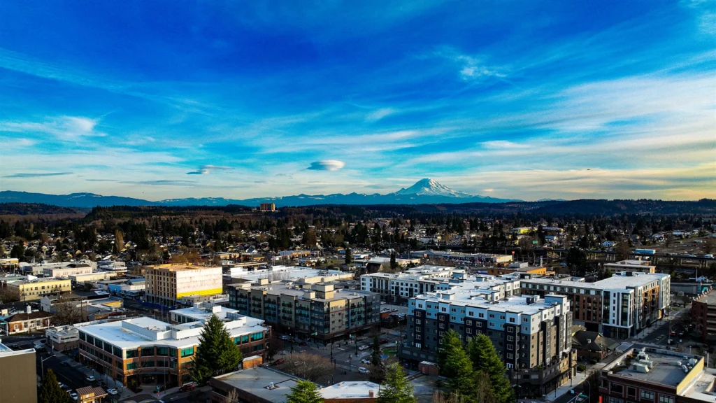 A beautiful cityscape of Auburn, Washington, with a clear view of Mount Rainier.